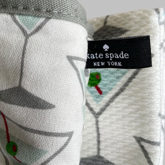 Kate Spade Kitchen Towels and Mitt Set Martinis NEW - Picture 4 of 8